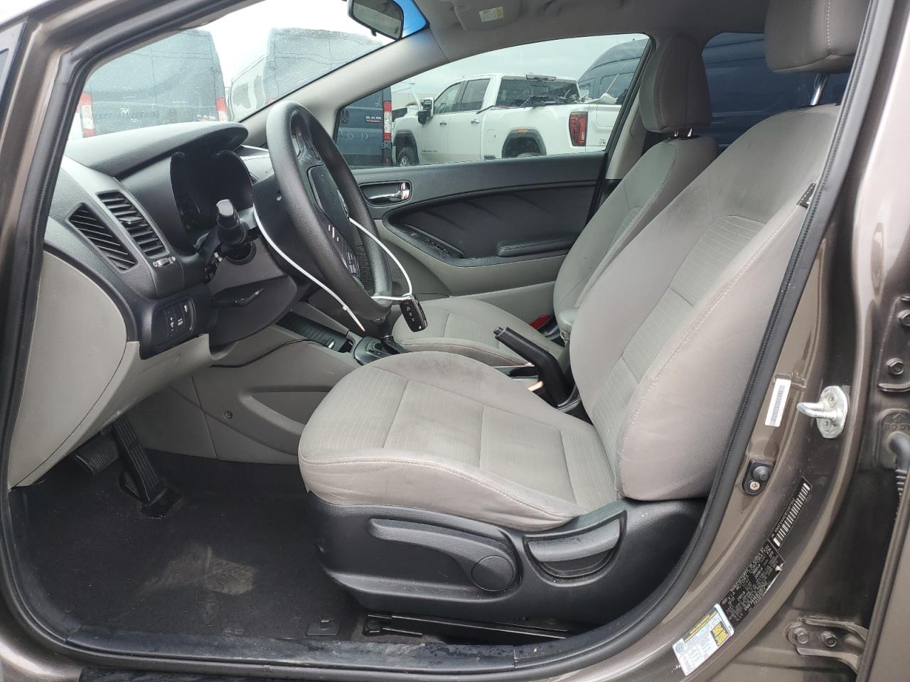 2014 Kia Forte - Image 7