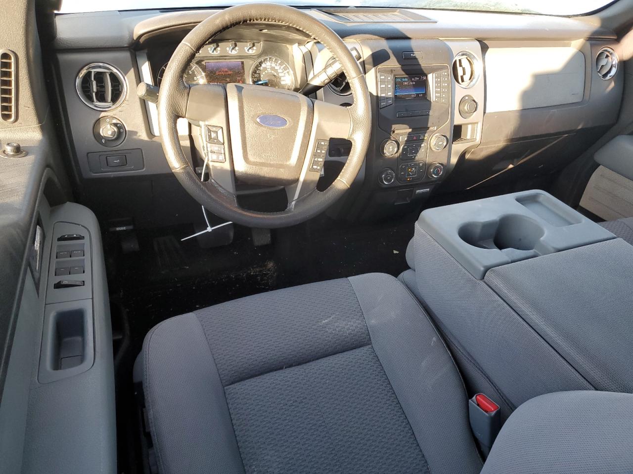 2013 Ford F-150 - Image 8