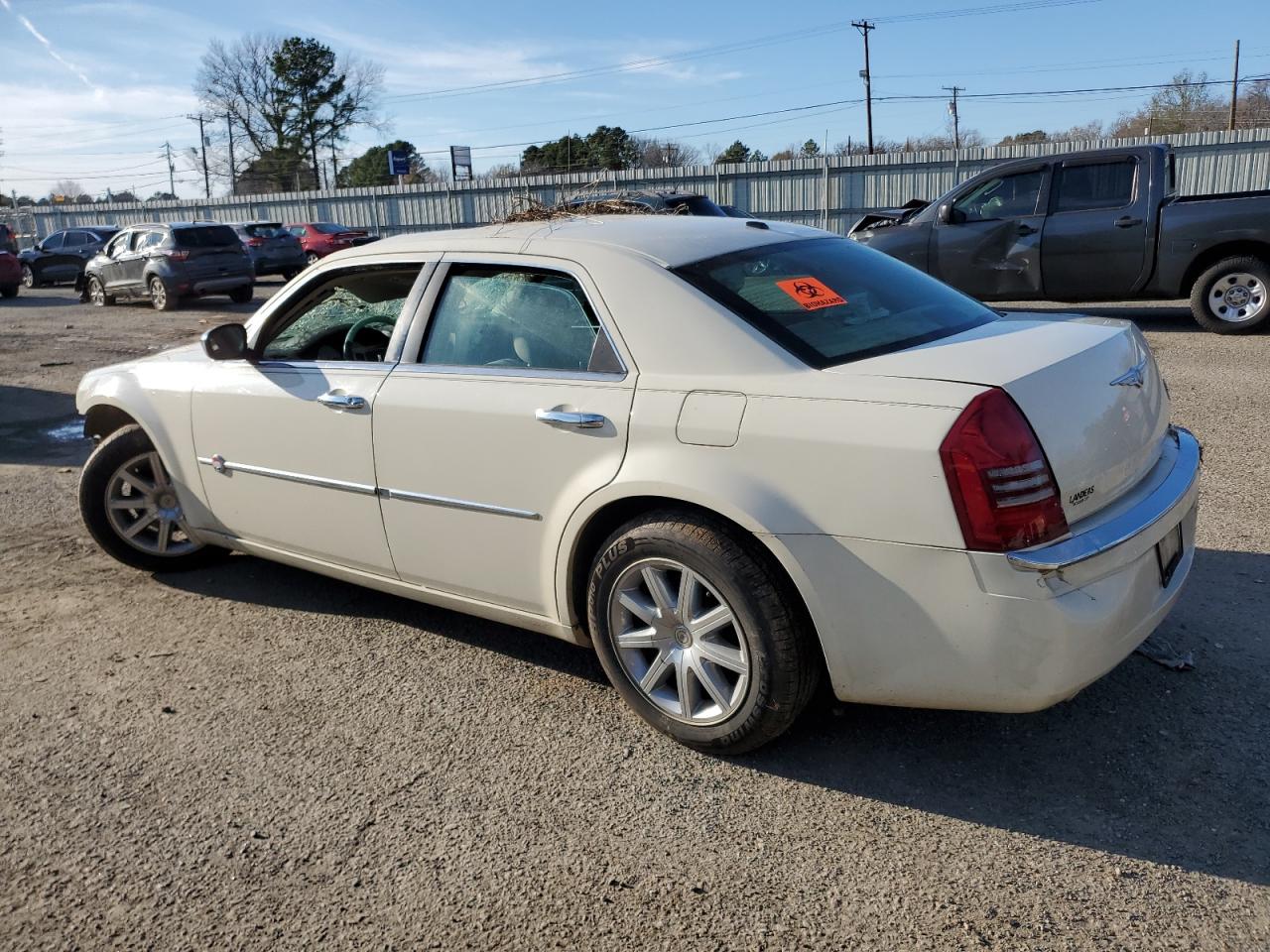 2007 Chrysler 300 - Image 2