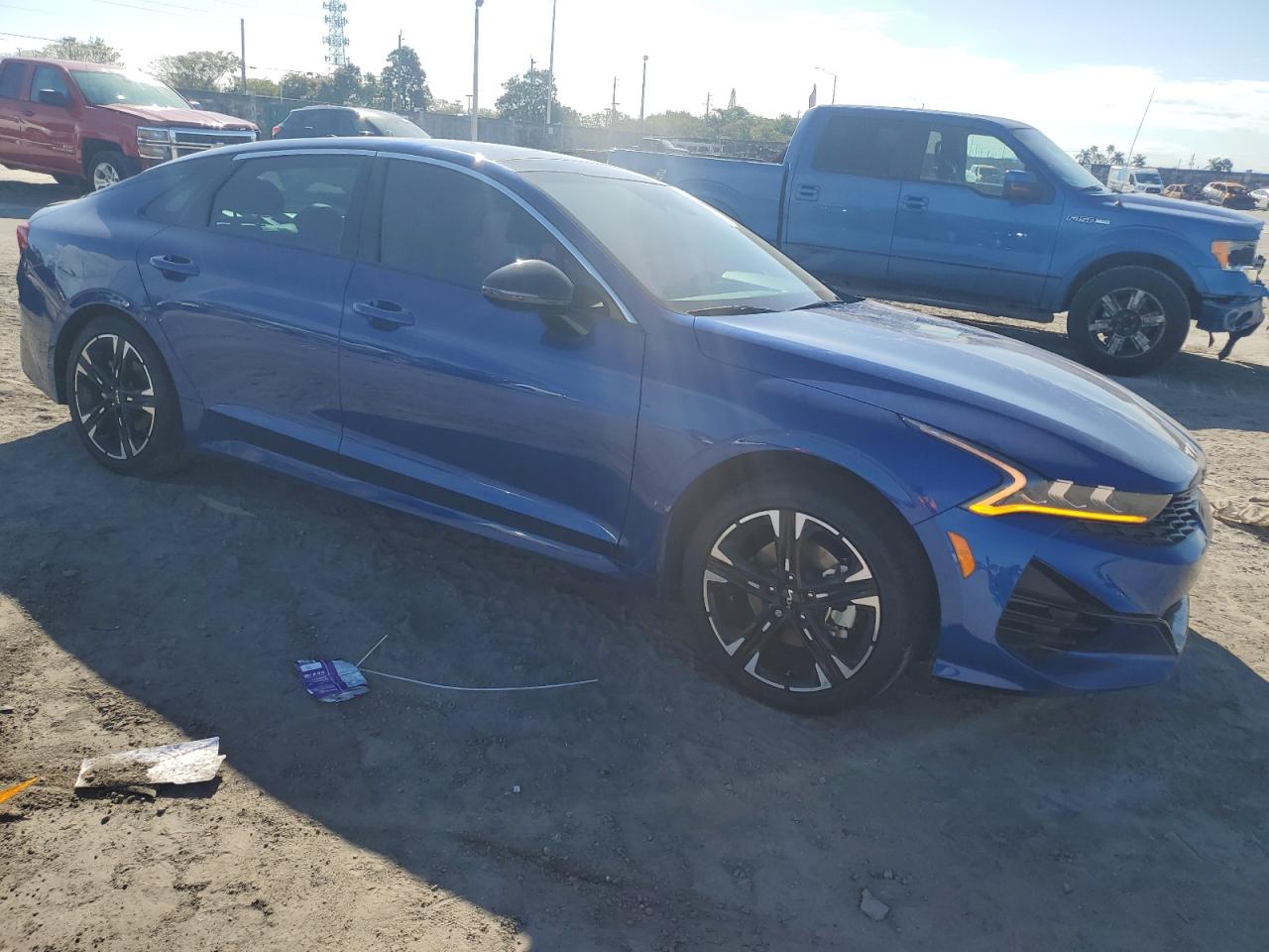 2024 Kia K5 - Image 4