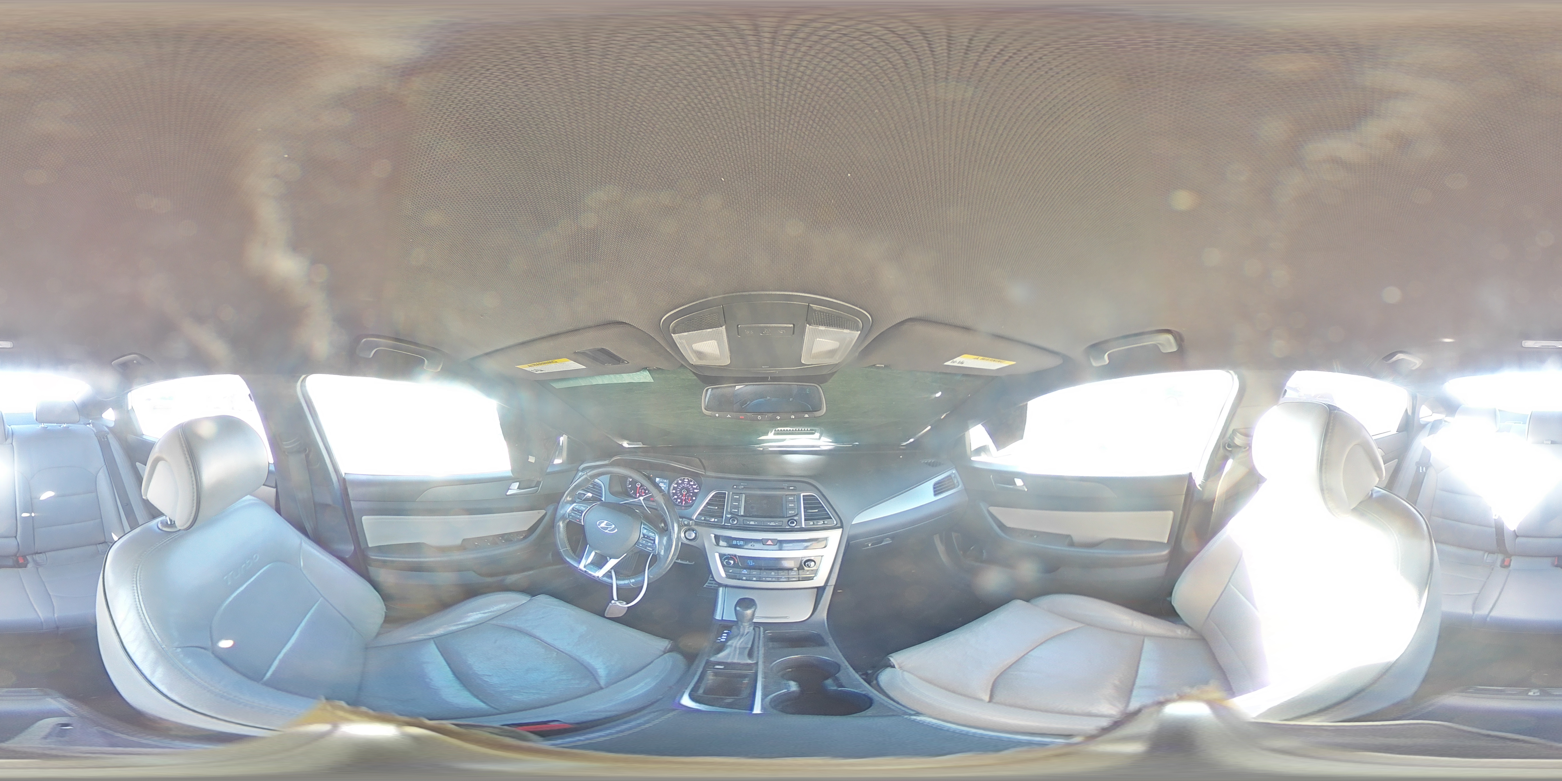 2015 Hyundai Sonata - Image 12