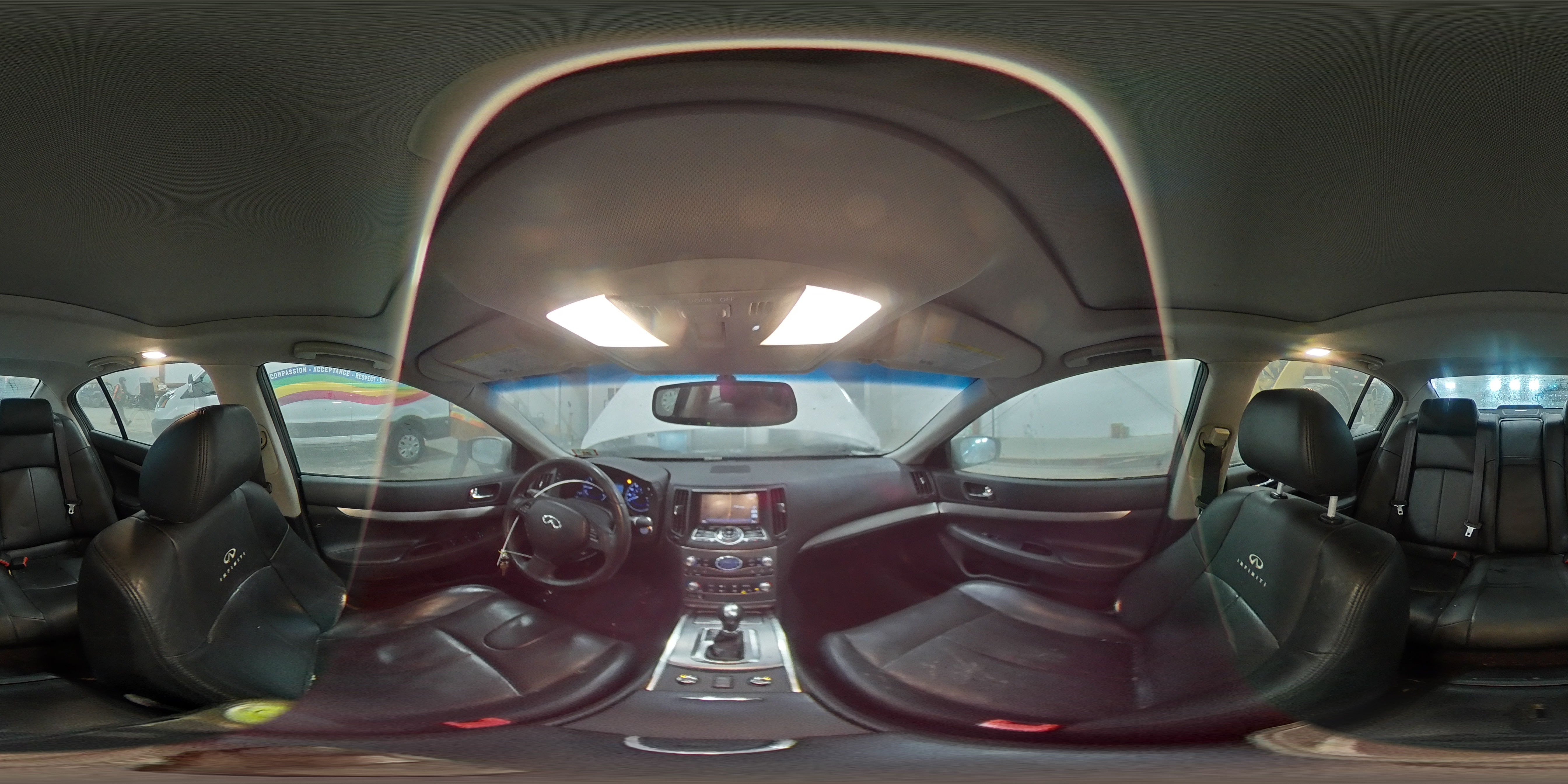 2011 Infiniti G - Image 12