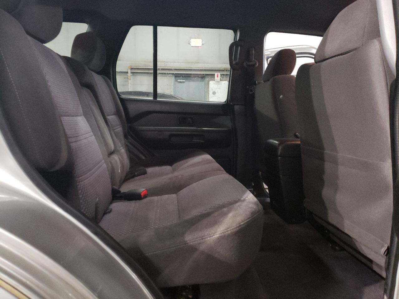 2004 Nissan Pathfinder - Image 11