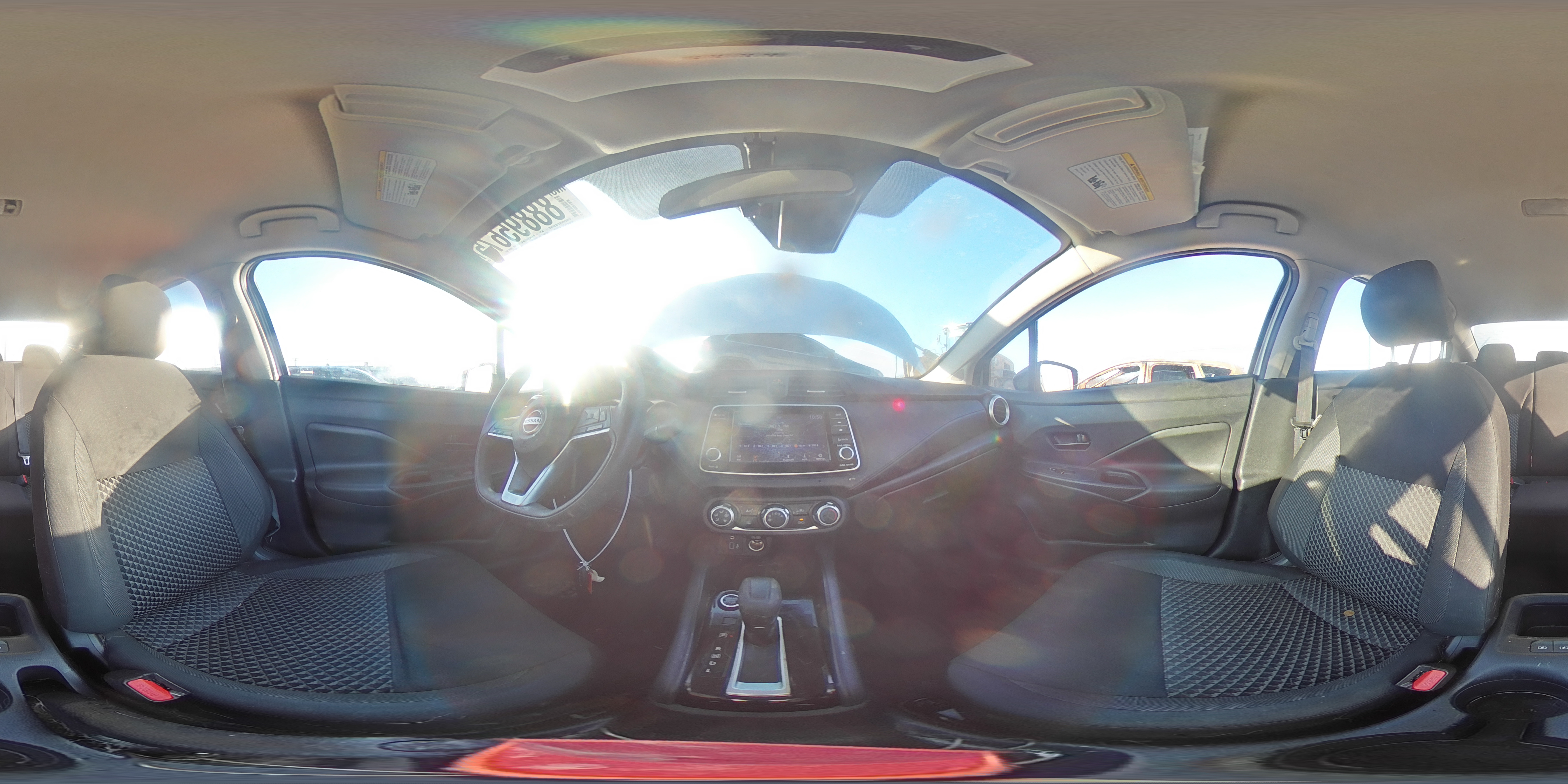 2020 Nissan Versa - Image 13