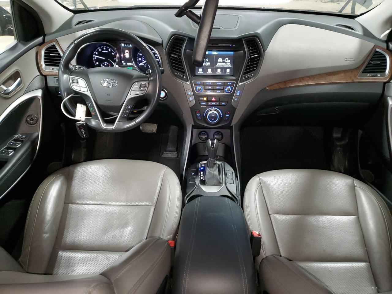 2018 Hyundai Santa Fe - Image 8