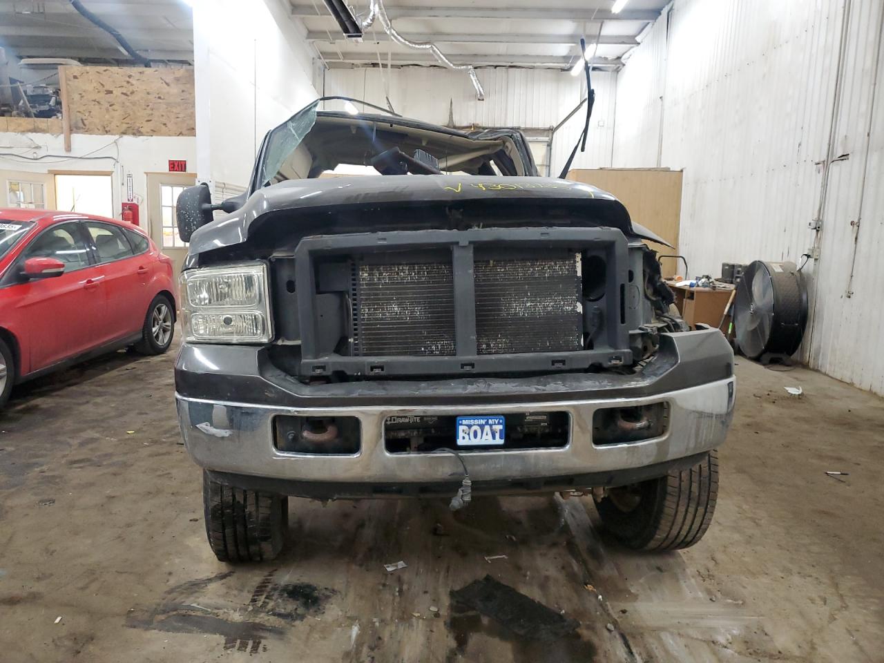 2005 Ford F350 - Image 5