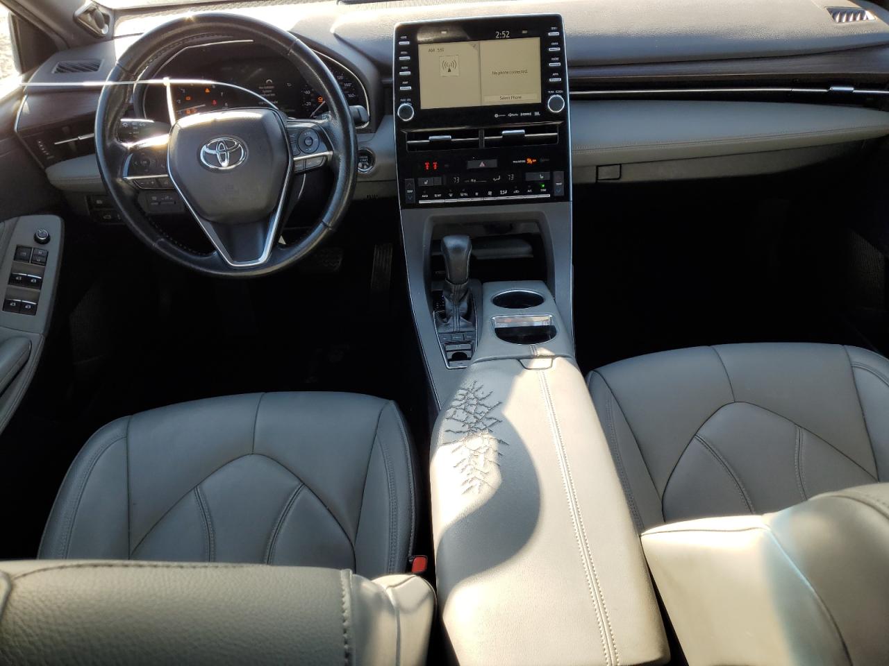 2019 Toyota Avalon - Image 8