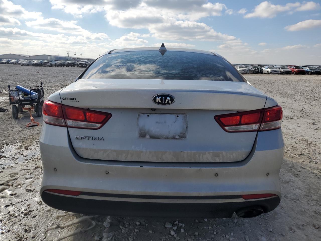 2018 Kia Optima - Image 6