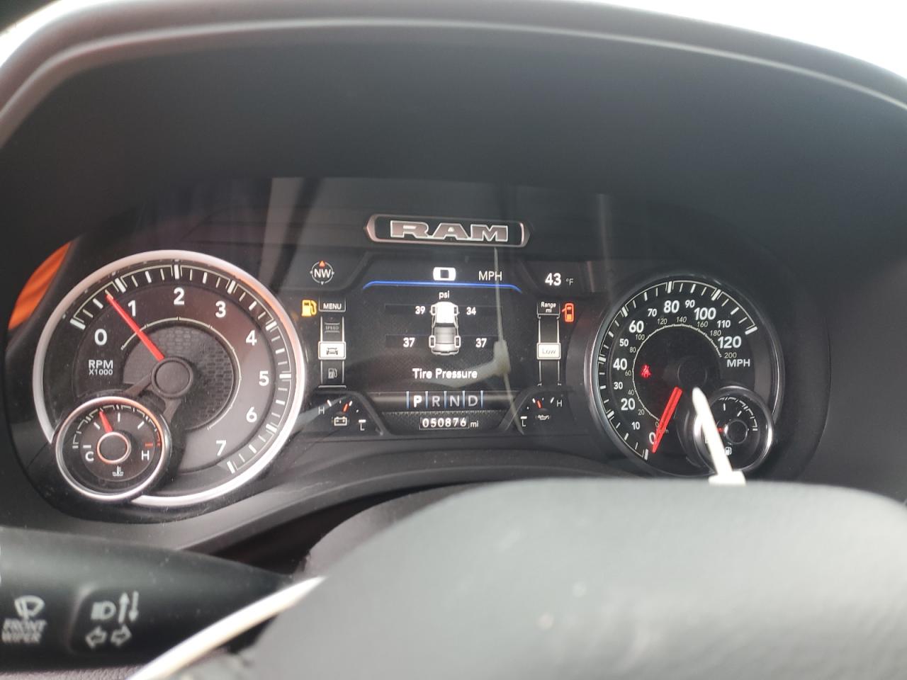 2022 RAM 1500 - Image 9