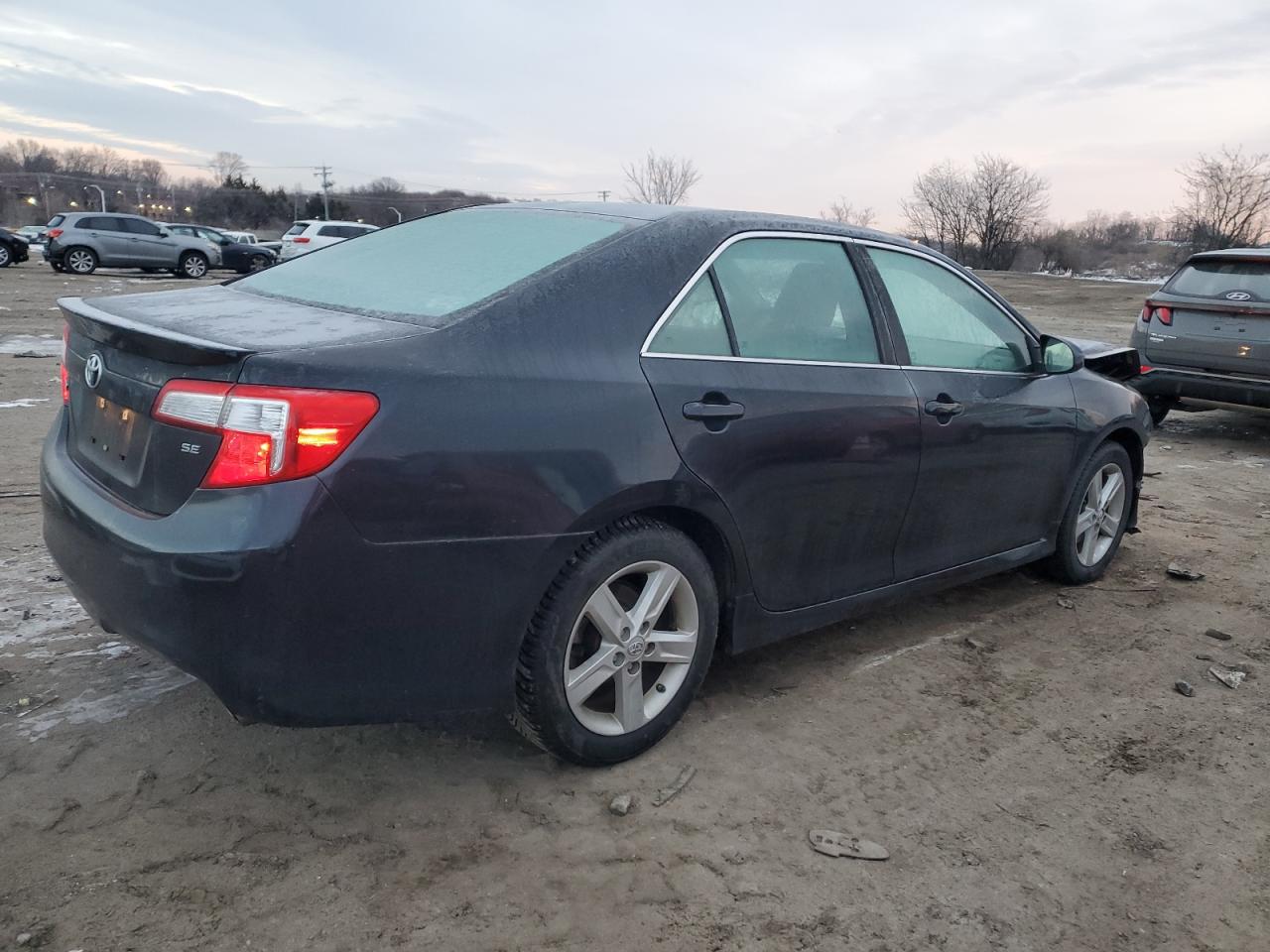 2014 Toyota Camry - Image 3