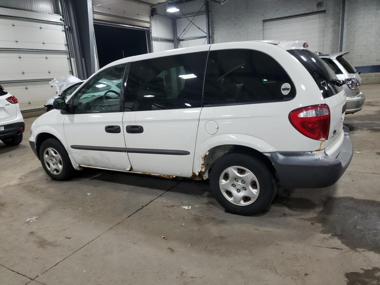 2002 Dodge Caravan - Image 2