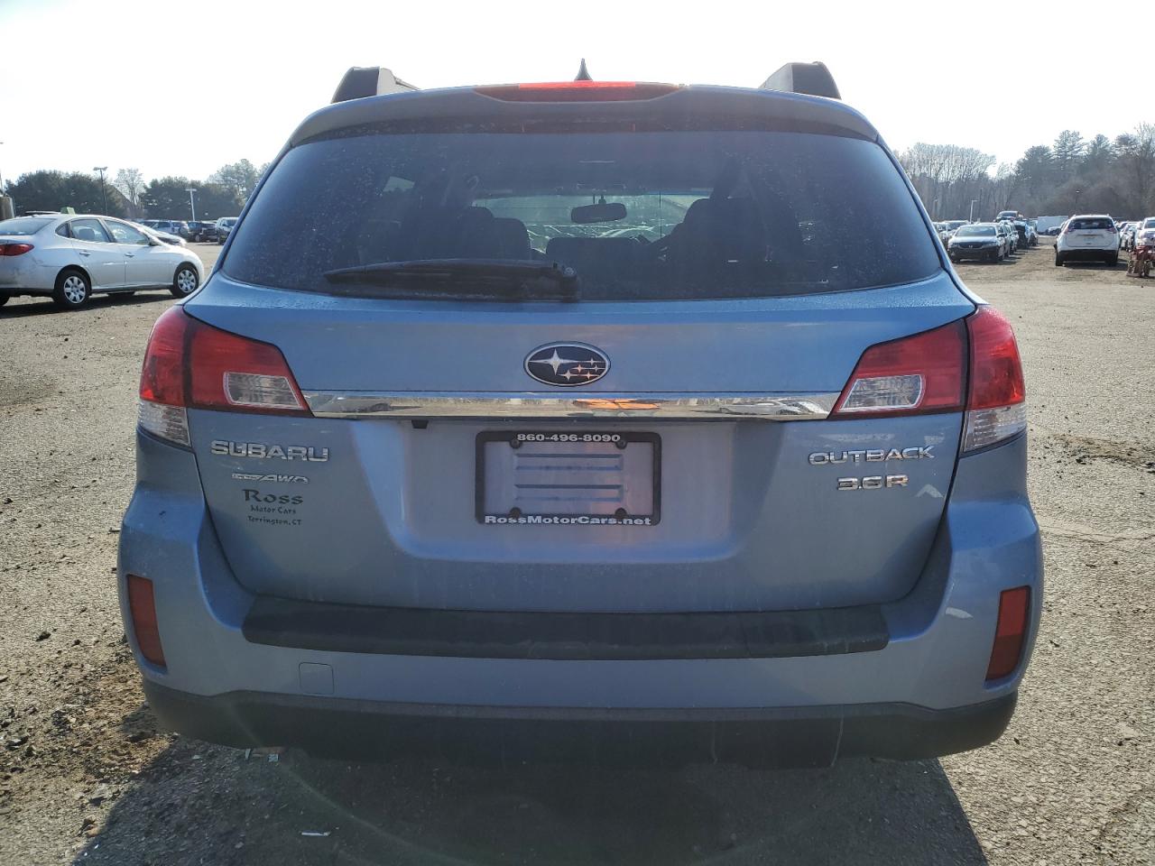 2011 Subaru Outback - Image 6