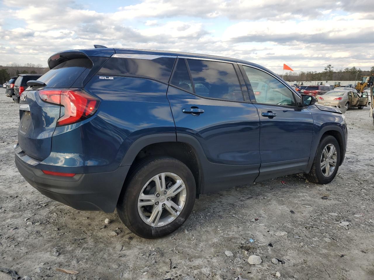 2020 GMC Terrain - Image 3