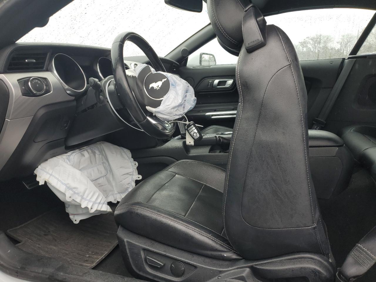 2020 Ford Mustang - Image 7