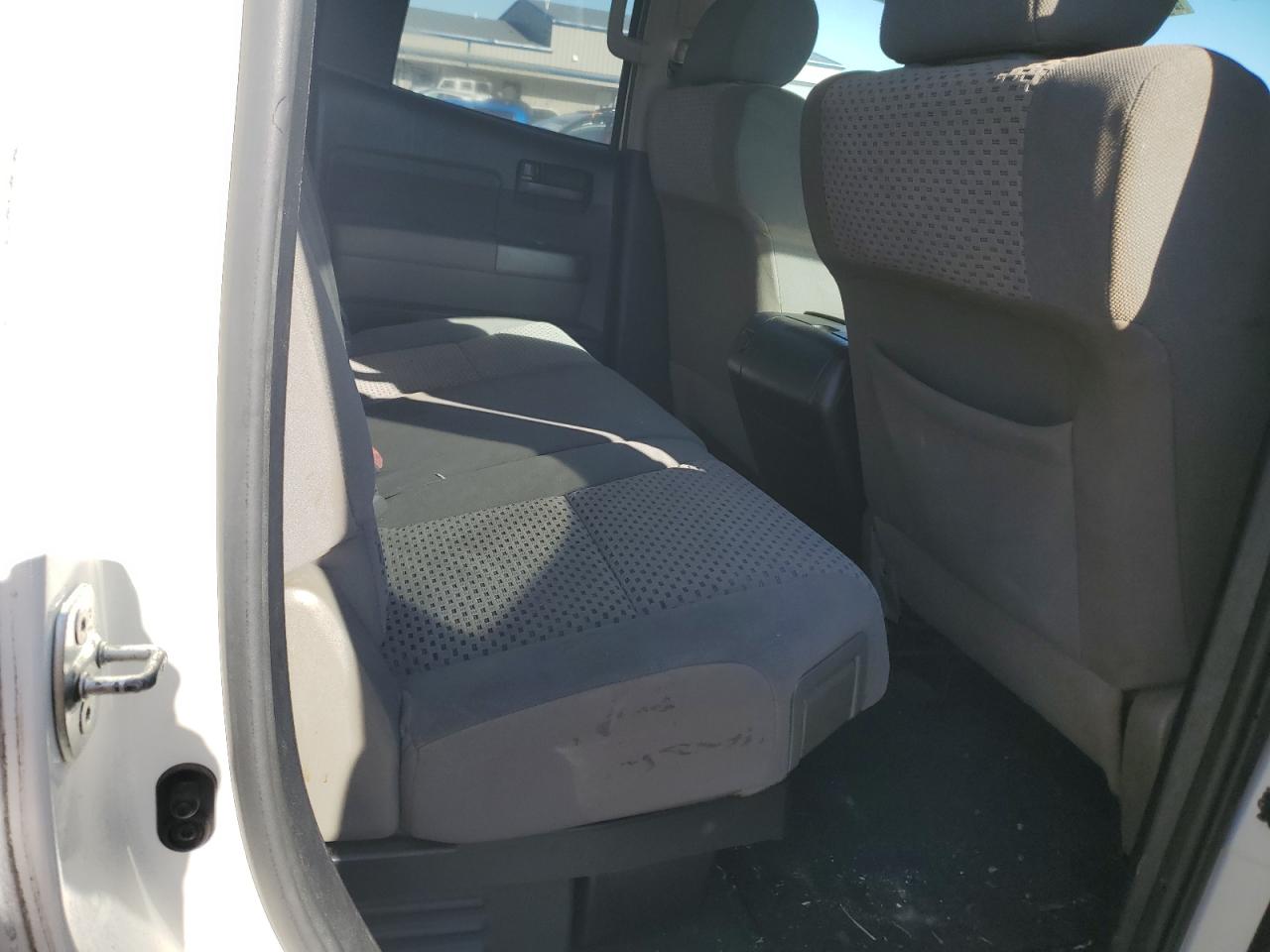 2012 Toyota Tundra - Image 10