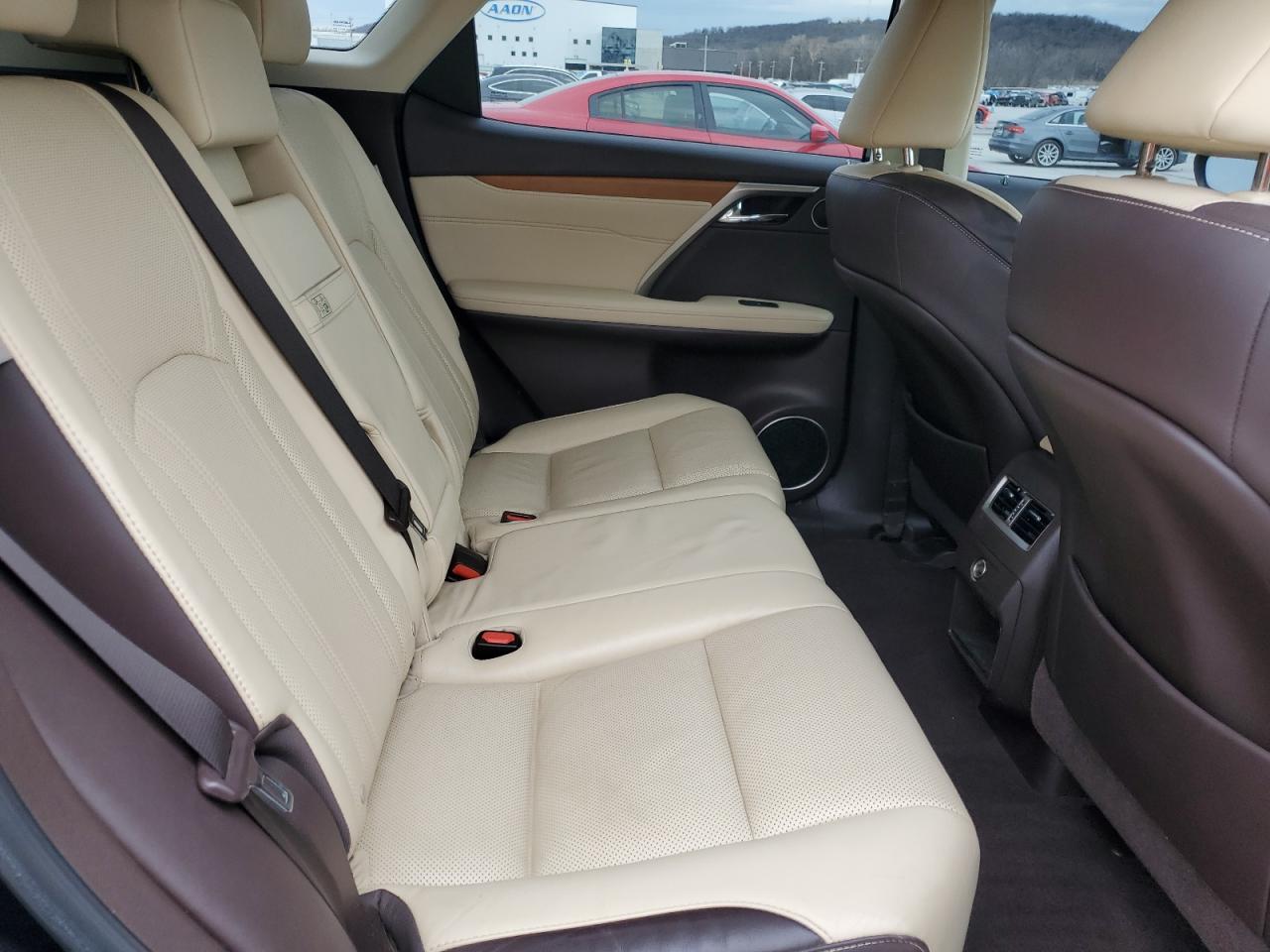 2019 Lexus RX - Image 11