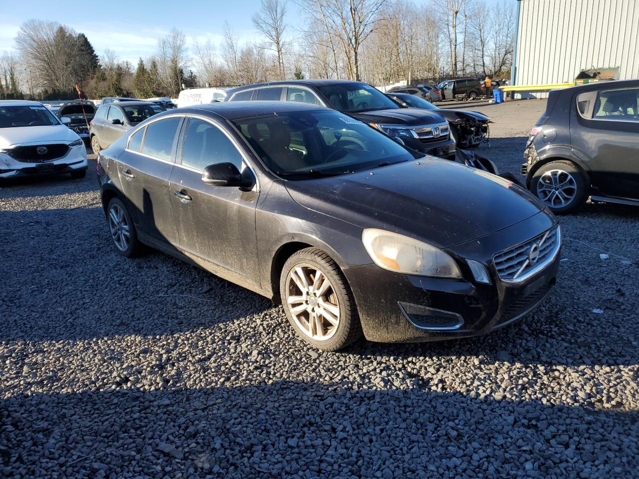 VIN YV1612FS5D2202655 2013 VOLVO S60 no.4