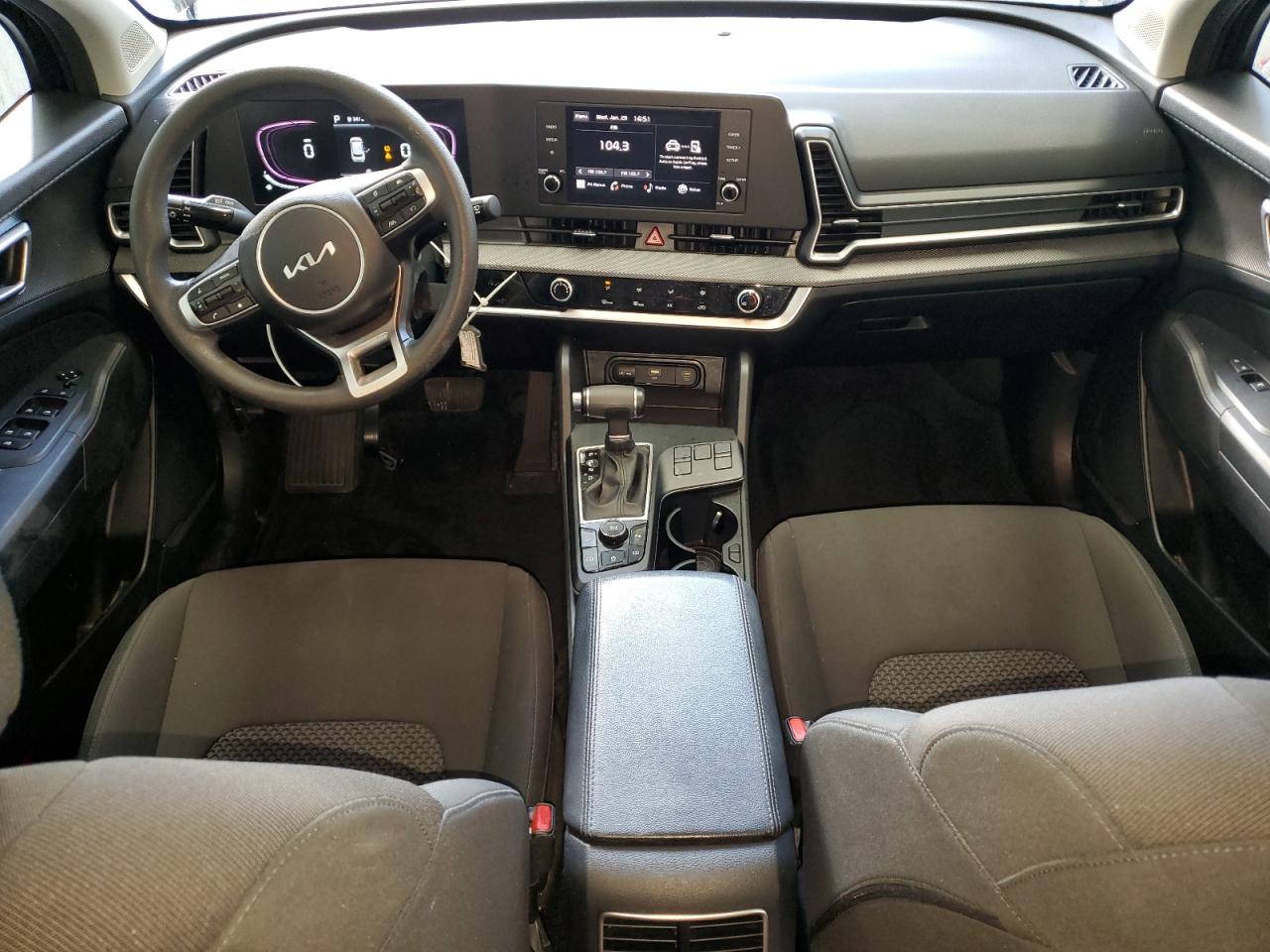 2023 Kia Sportage - Image 8