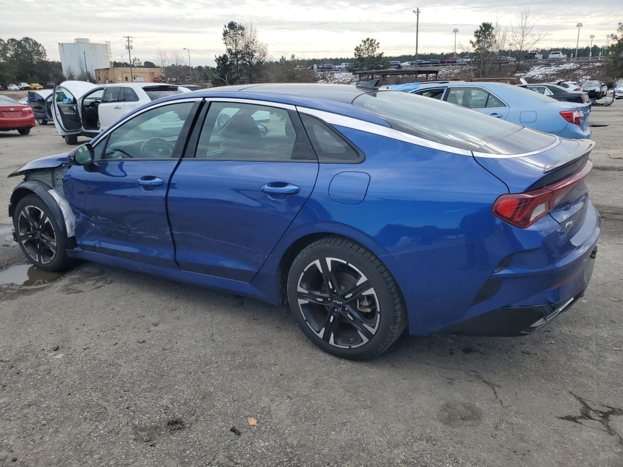 2022 Kia K5 - Image 2