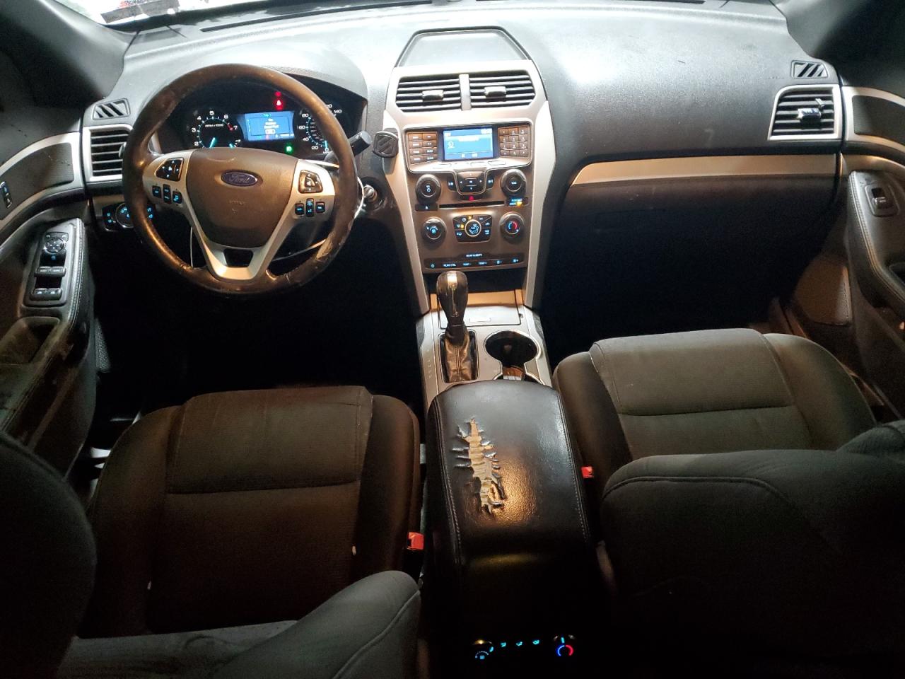 2014 Ford Explorer - Image 8