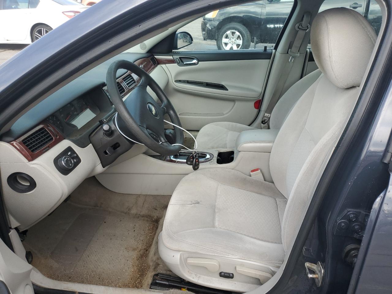 2009 Chevrolet Impala - Image 7