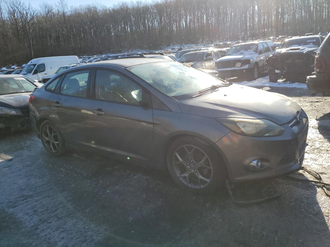 VIN 1FADP3F23DL226485 2013 FORD FOCUS no.4