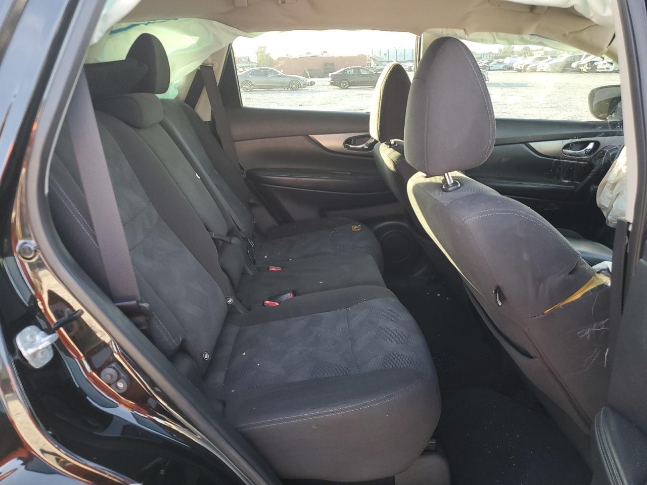 2016 Nissan Rogue - Image 12