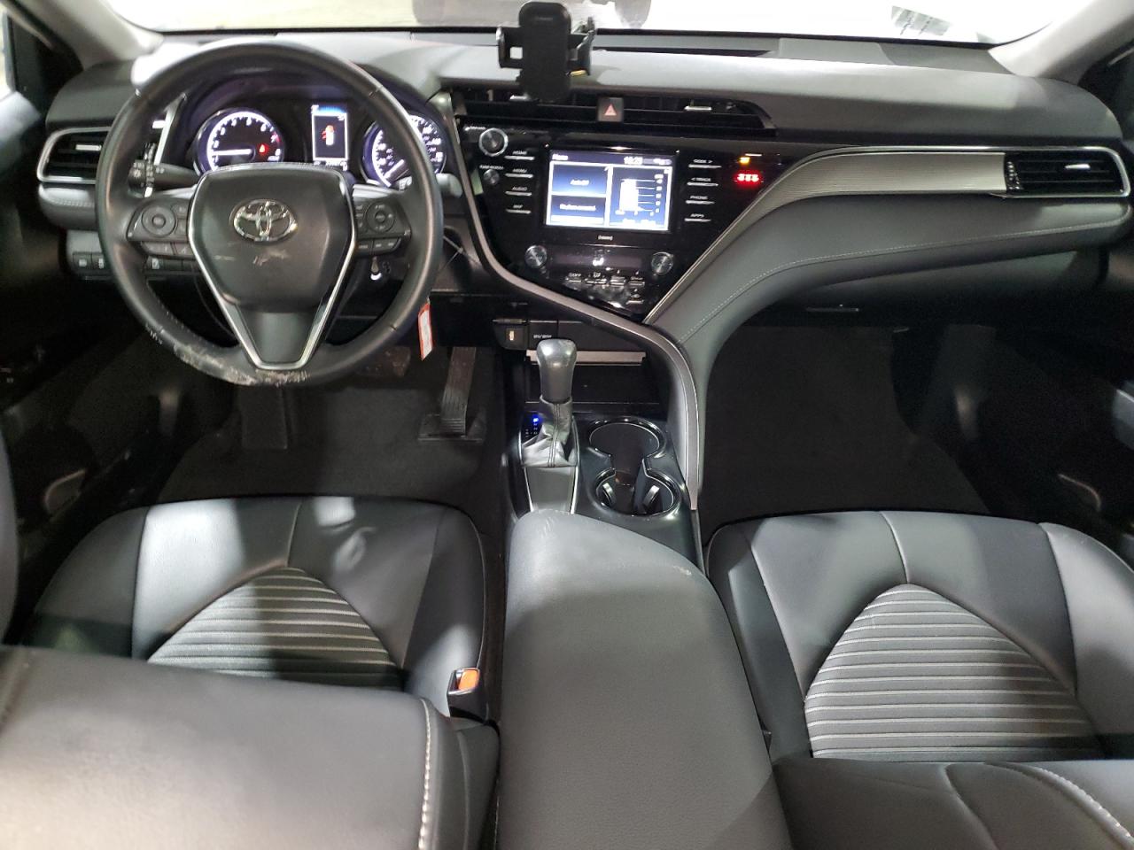 2020 Toyota Camry - Image 8