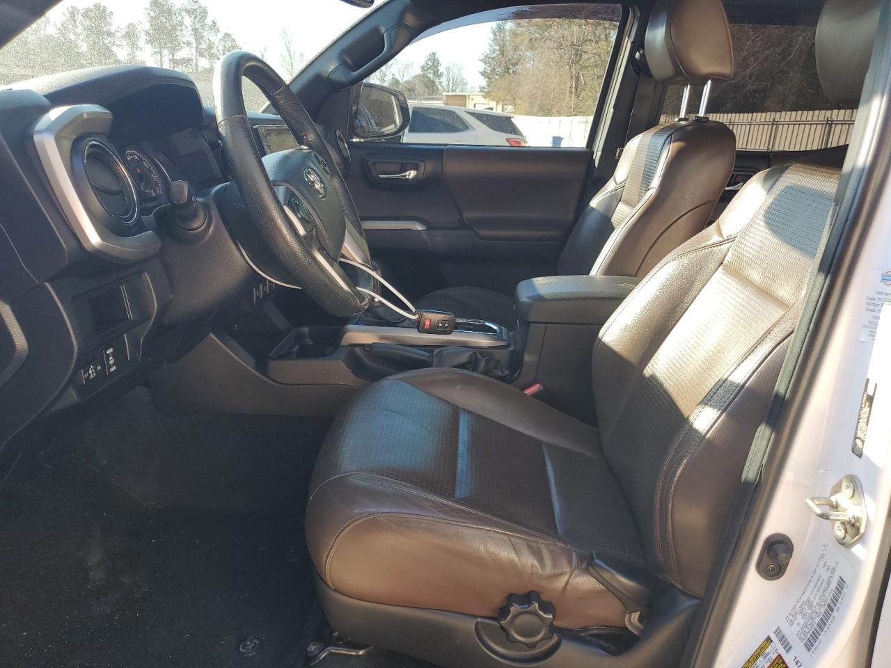 2016 Toyota Tacoma - Image 7
