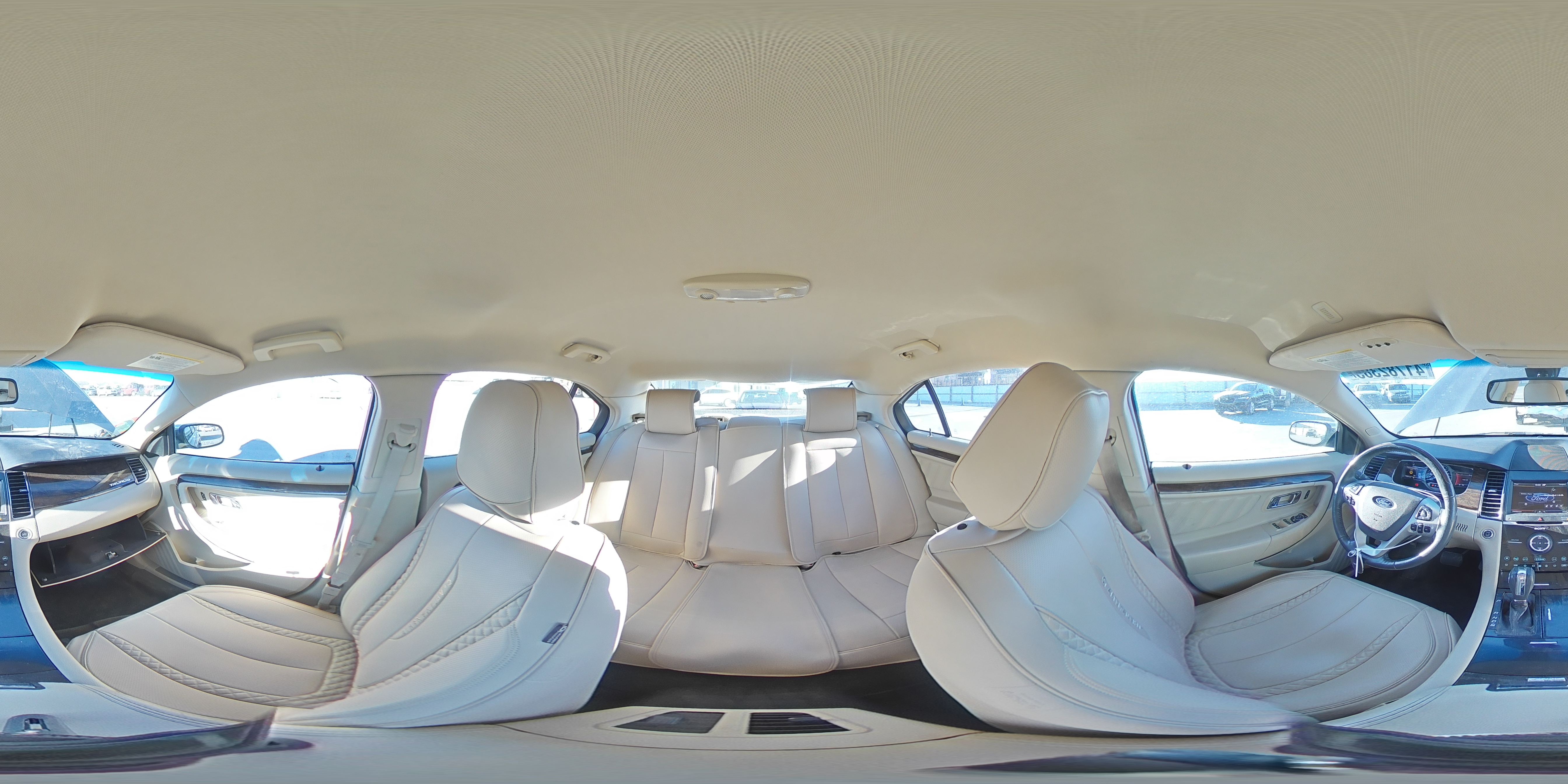 2013 Ford Taurus - Image 12