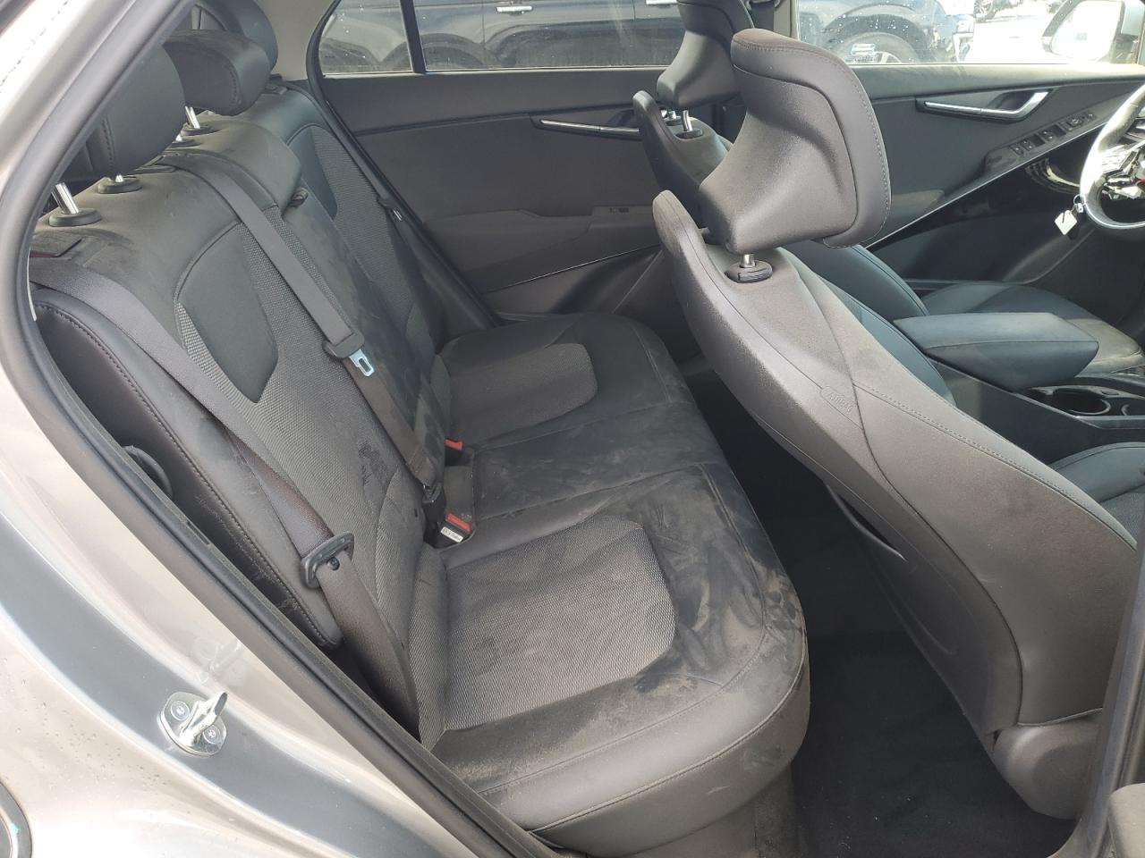 2023 Kia Niro - Image 11