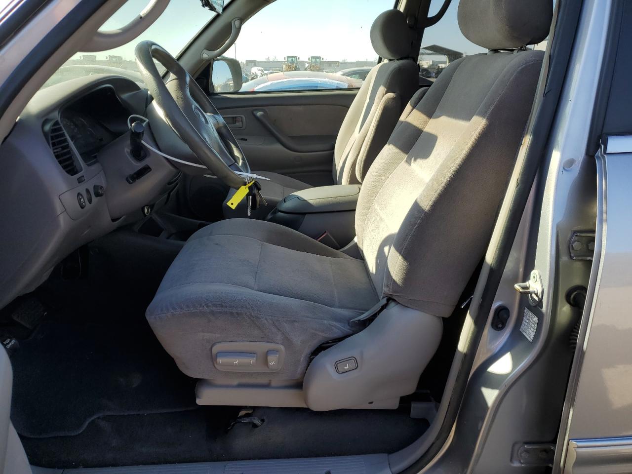 2002 Toyota Sequoia - Image 7