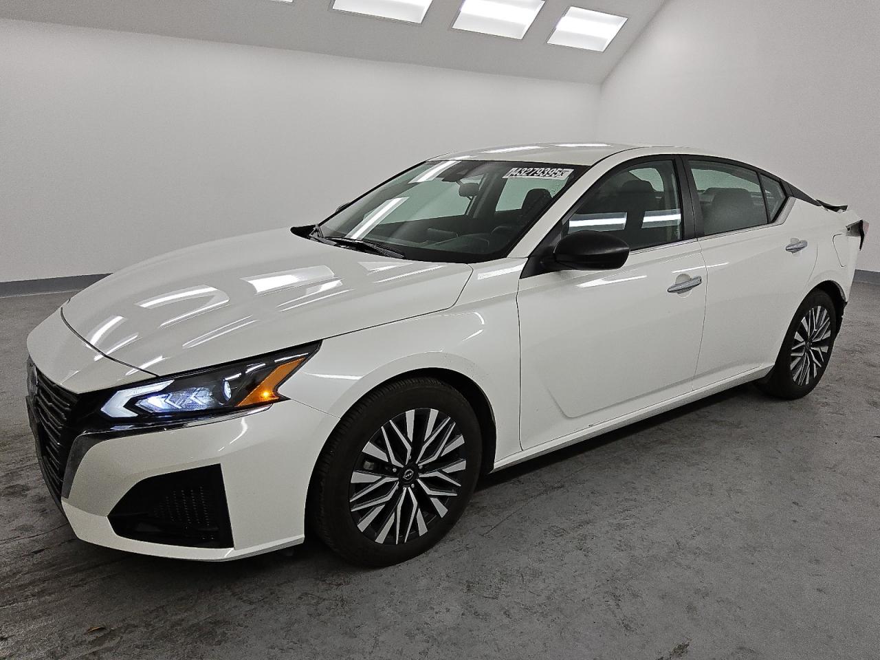 2024 Nissan Altima - Image 1