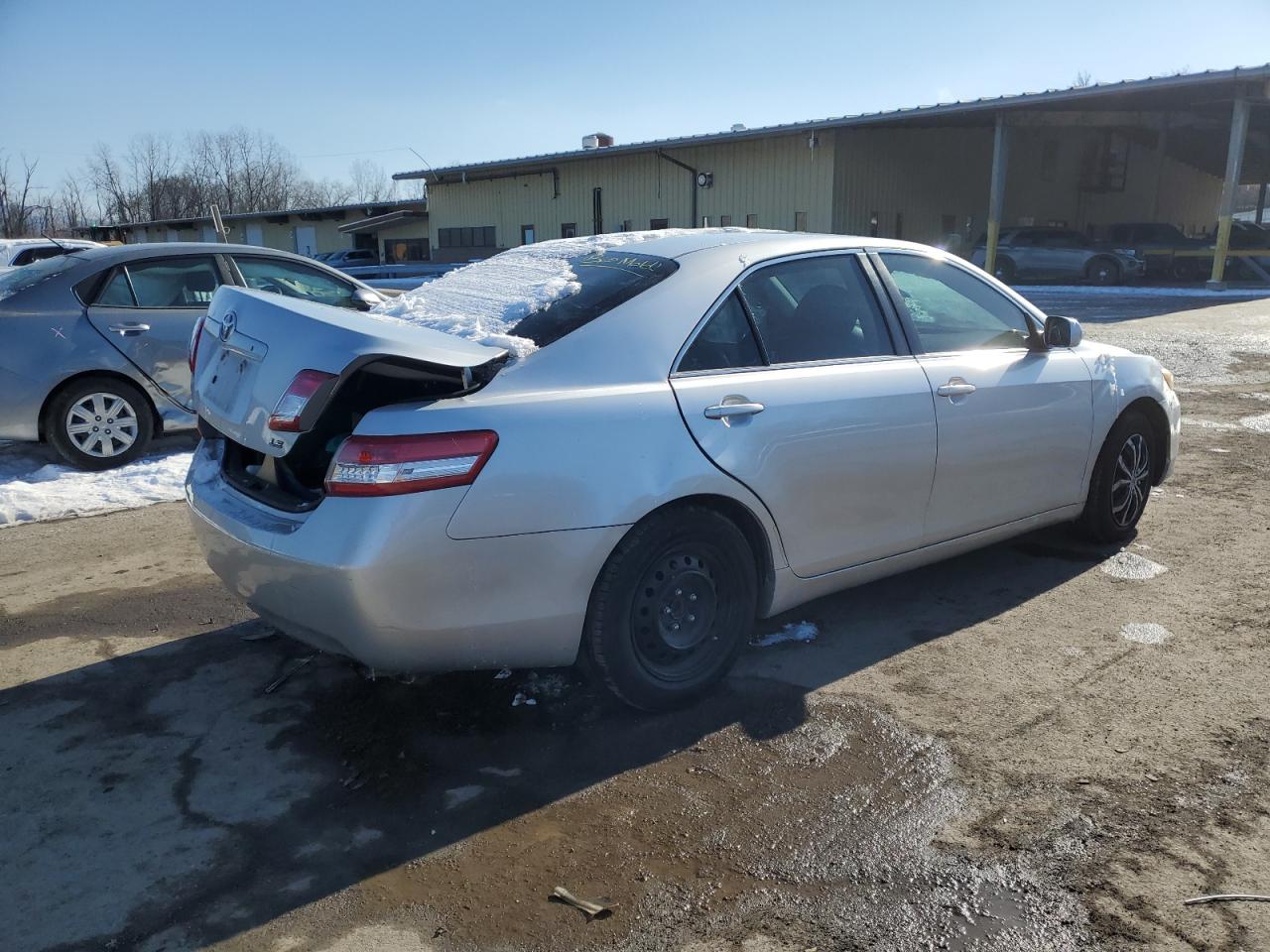2011 Toyota Camry - Image 3
