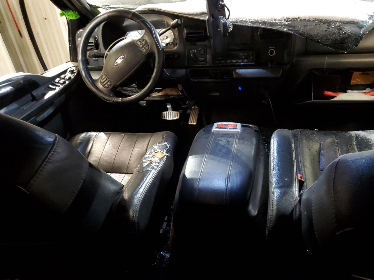 2006 Ford F350 - Image 8