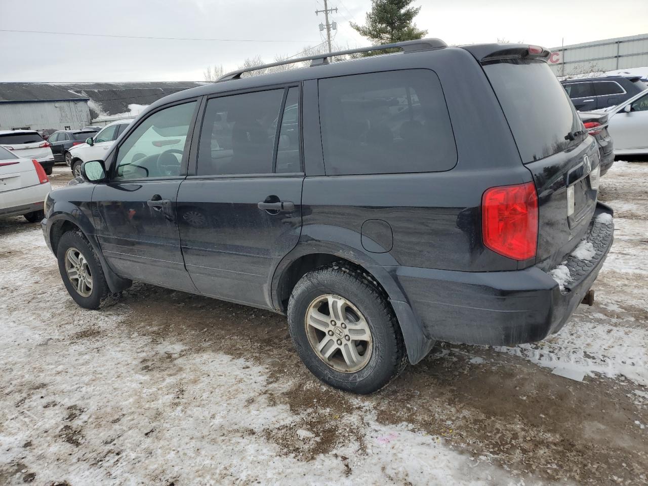2005 Honda Pilot - Image 2