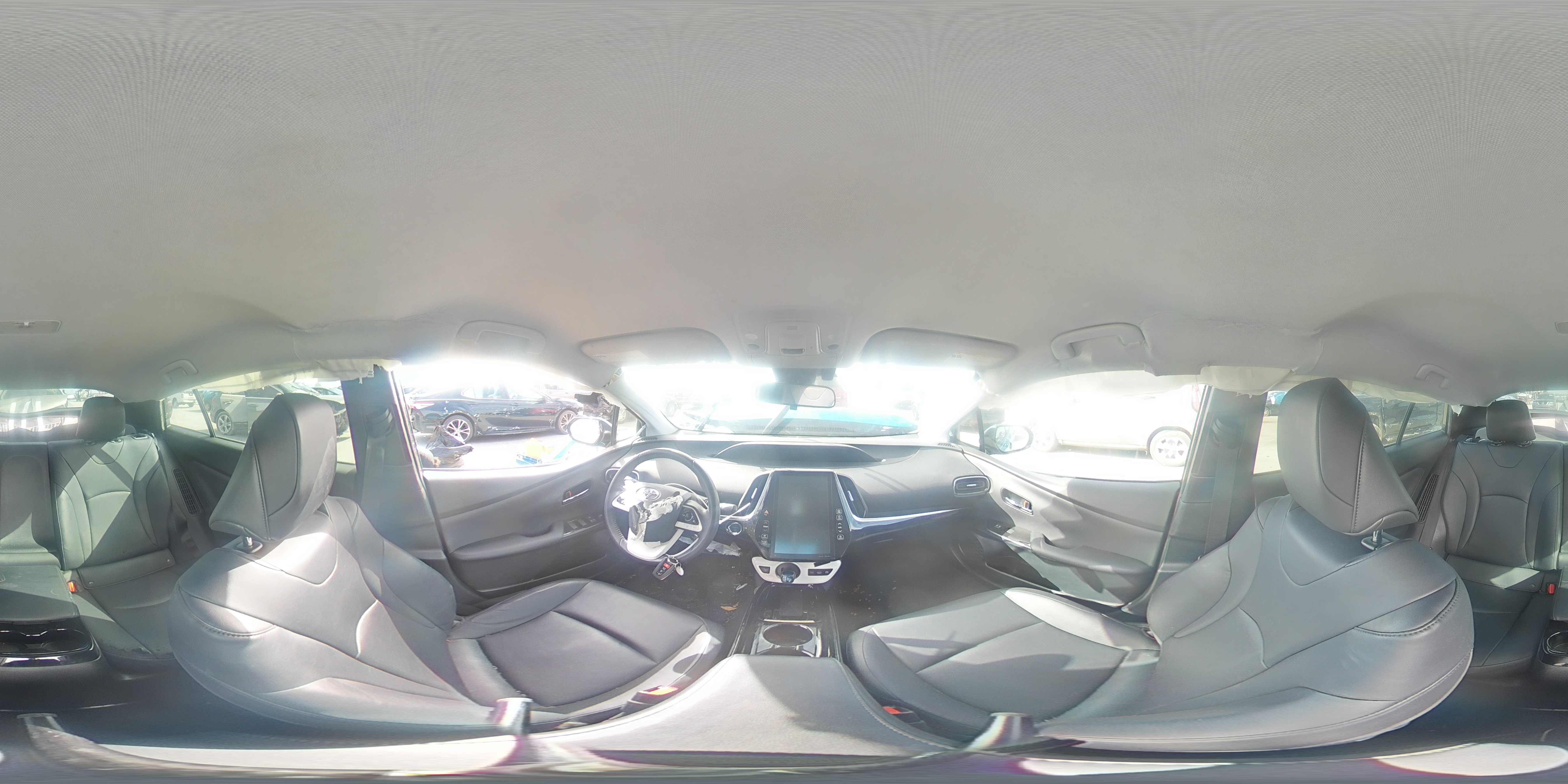 2019 Toyota Prius - Image 13