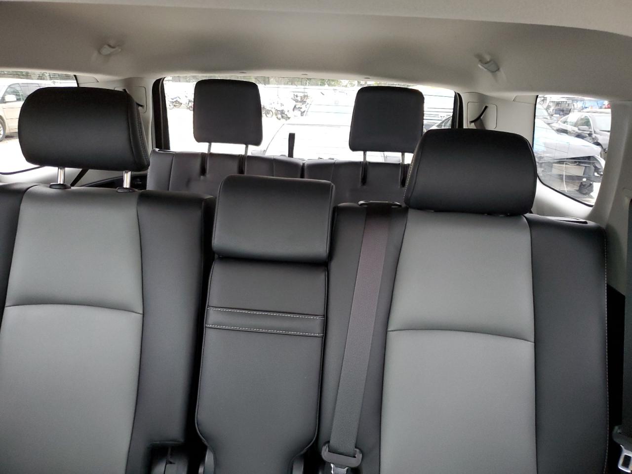 2020 Toyota 4Runner - Image 10