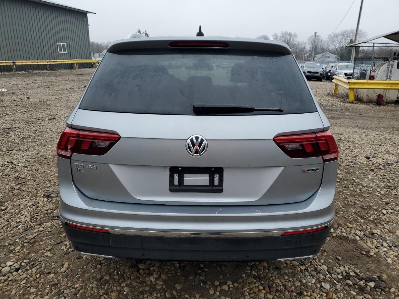 2021 Volkswagen Tiguan - Image 6
