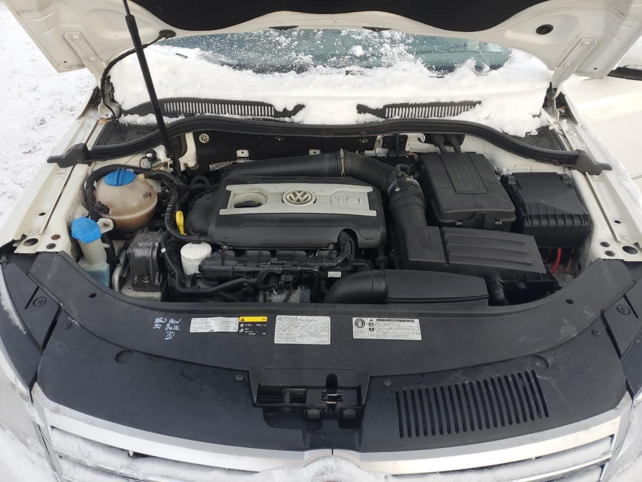 2015 Volkswagen Passat CC - Image 11