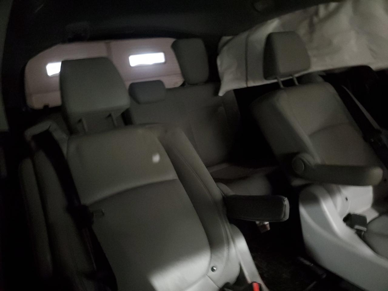 2018 Honda Odyssey - Image 11