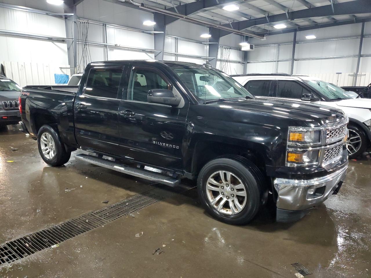 2015 Chevrolet Silverado - Image 4