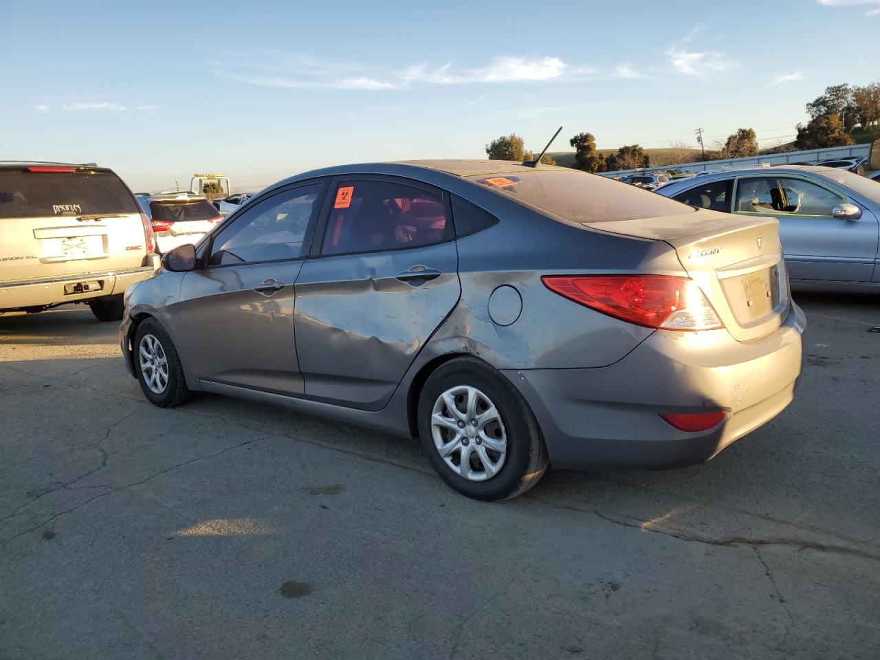 VIN KMHCT4AE7DU521099 2013 HYUNDAI ACCENT no.2