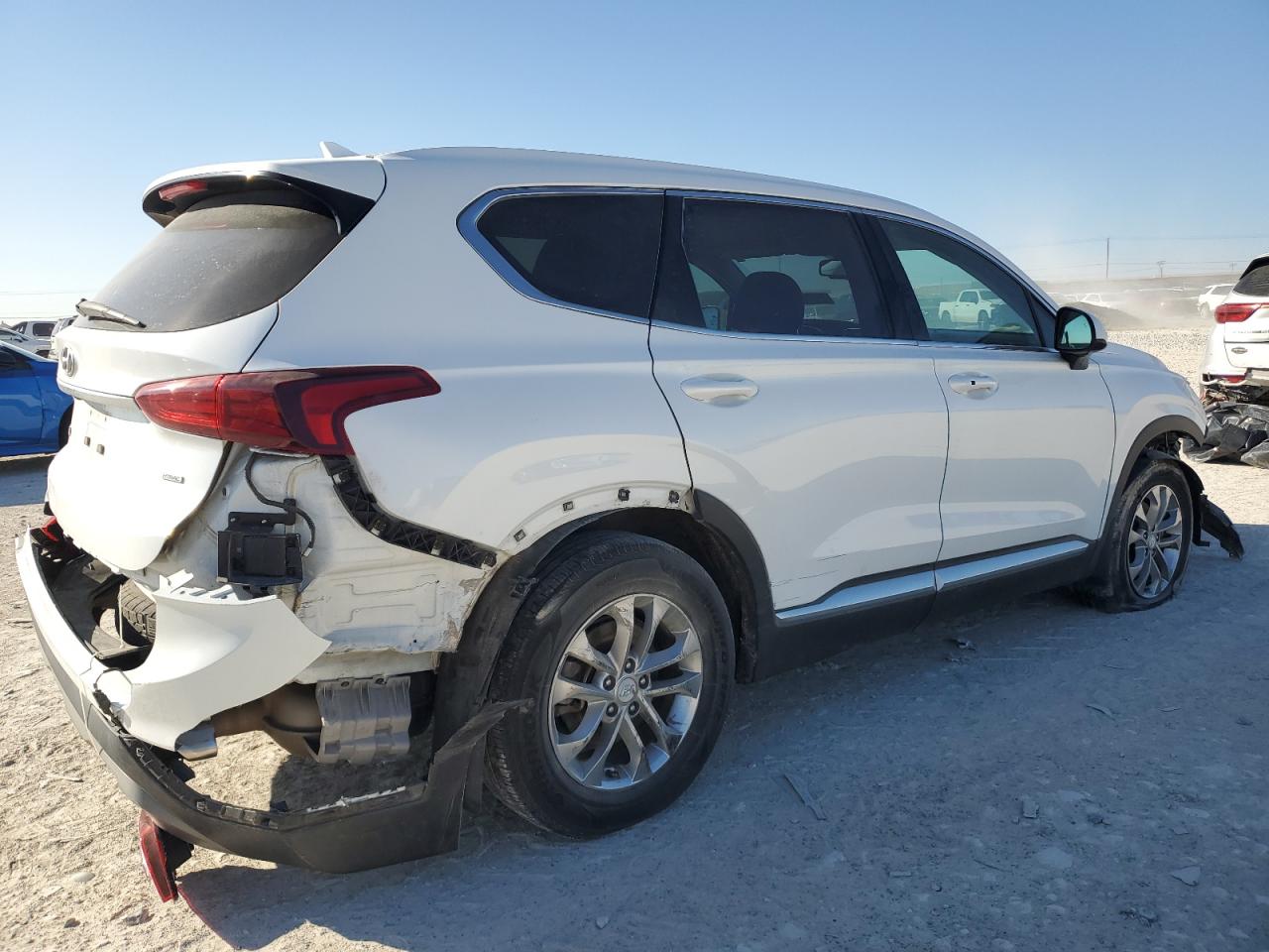 2020 Hyundai Santa Fe - Image 3