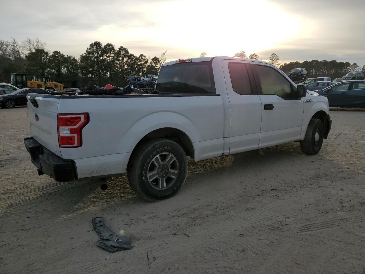 2018 Ford F-150 - Image 3