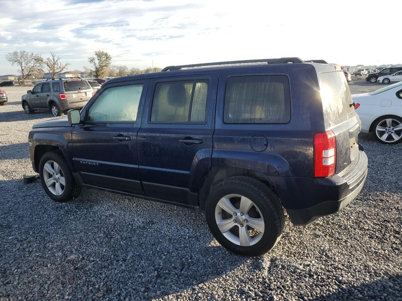 2012 Jeep Liberty (Patriot) - Image 2