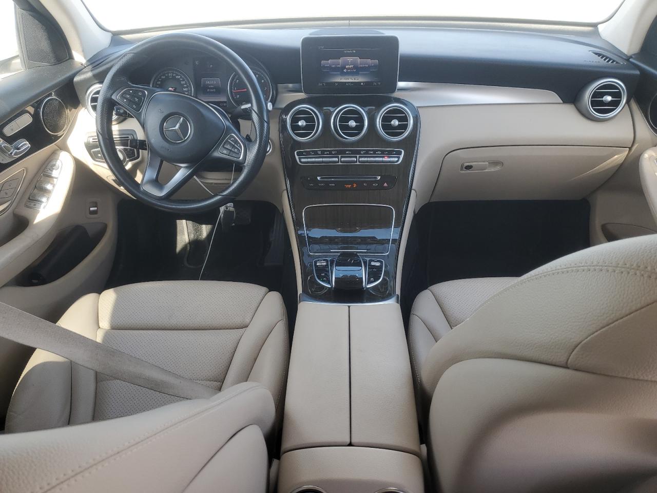 2016 Mercedes-Benz GLC - Image 8