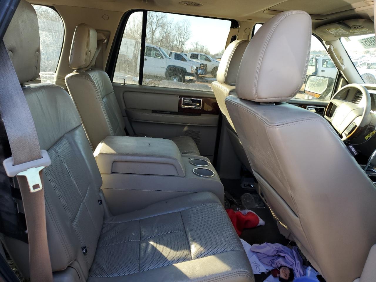 2011 Lincoln Navigator - Image 11
