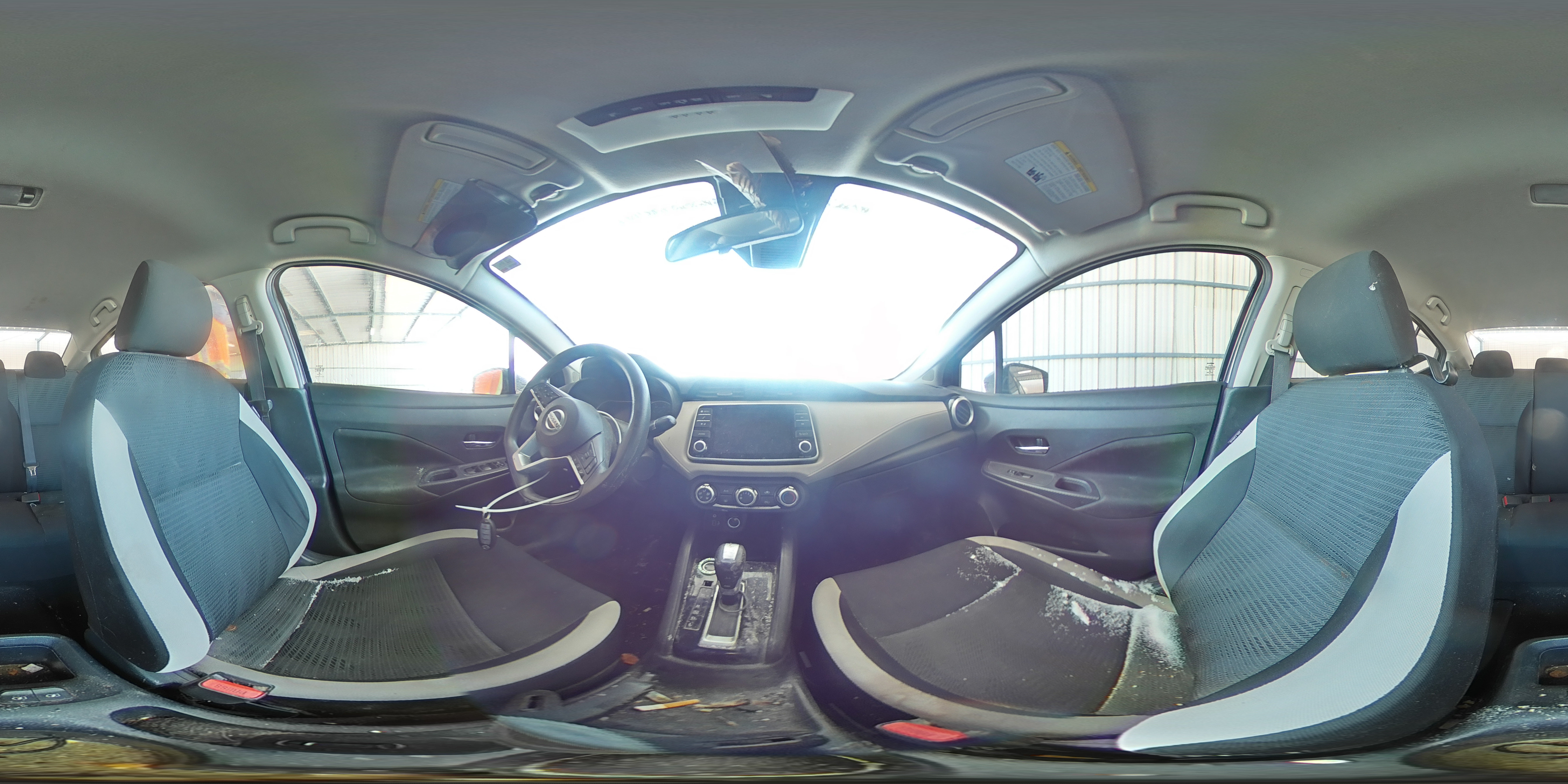 2021 Nissan Versa - Image 13