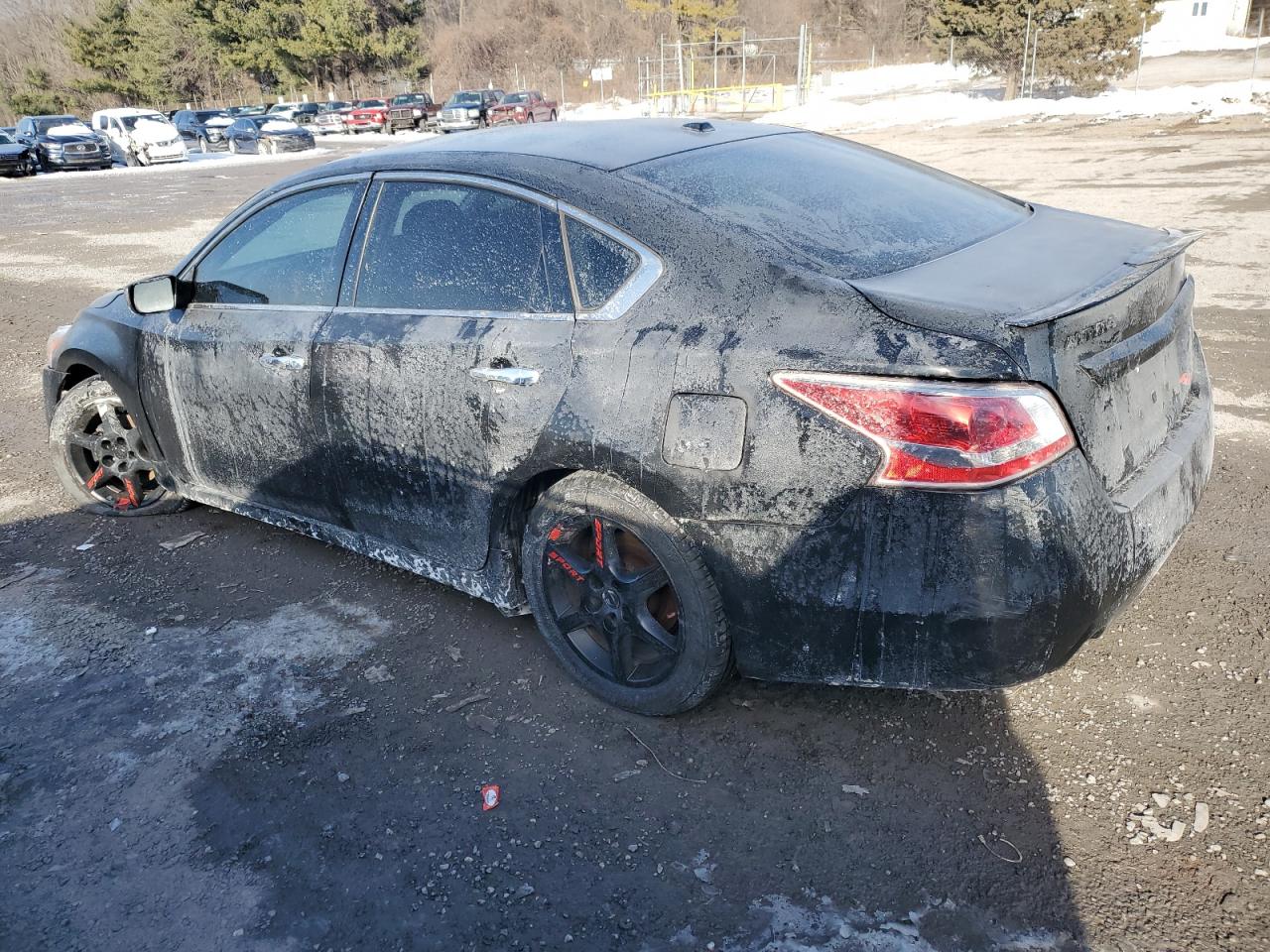 2013 Nissan Altima - Image 2